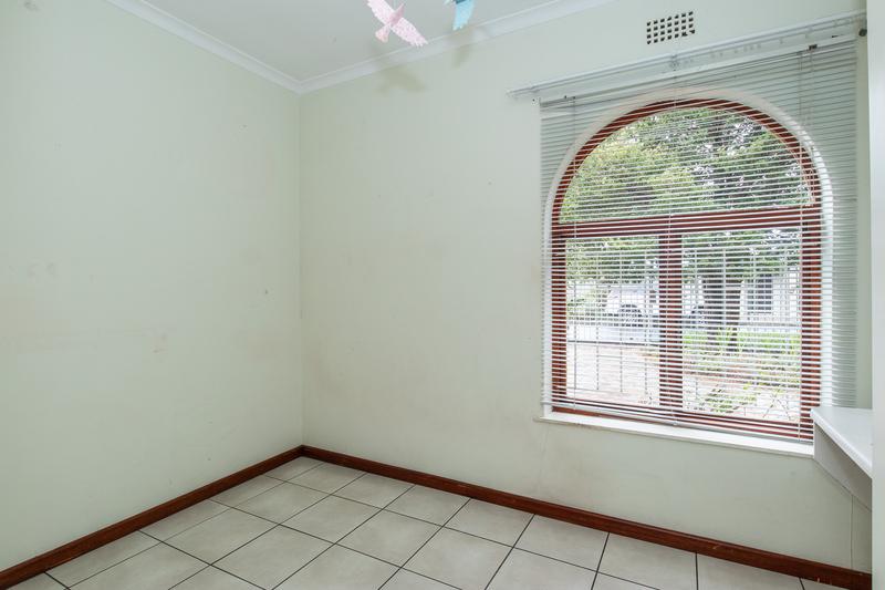 4 Bedroom Property for Sale in Constantia Western Cape